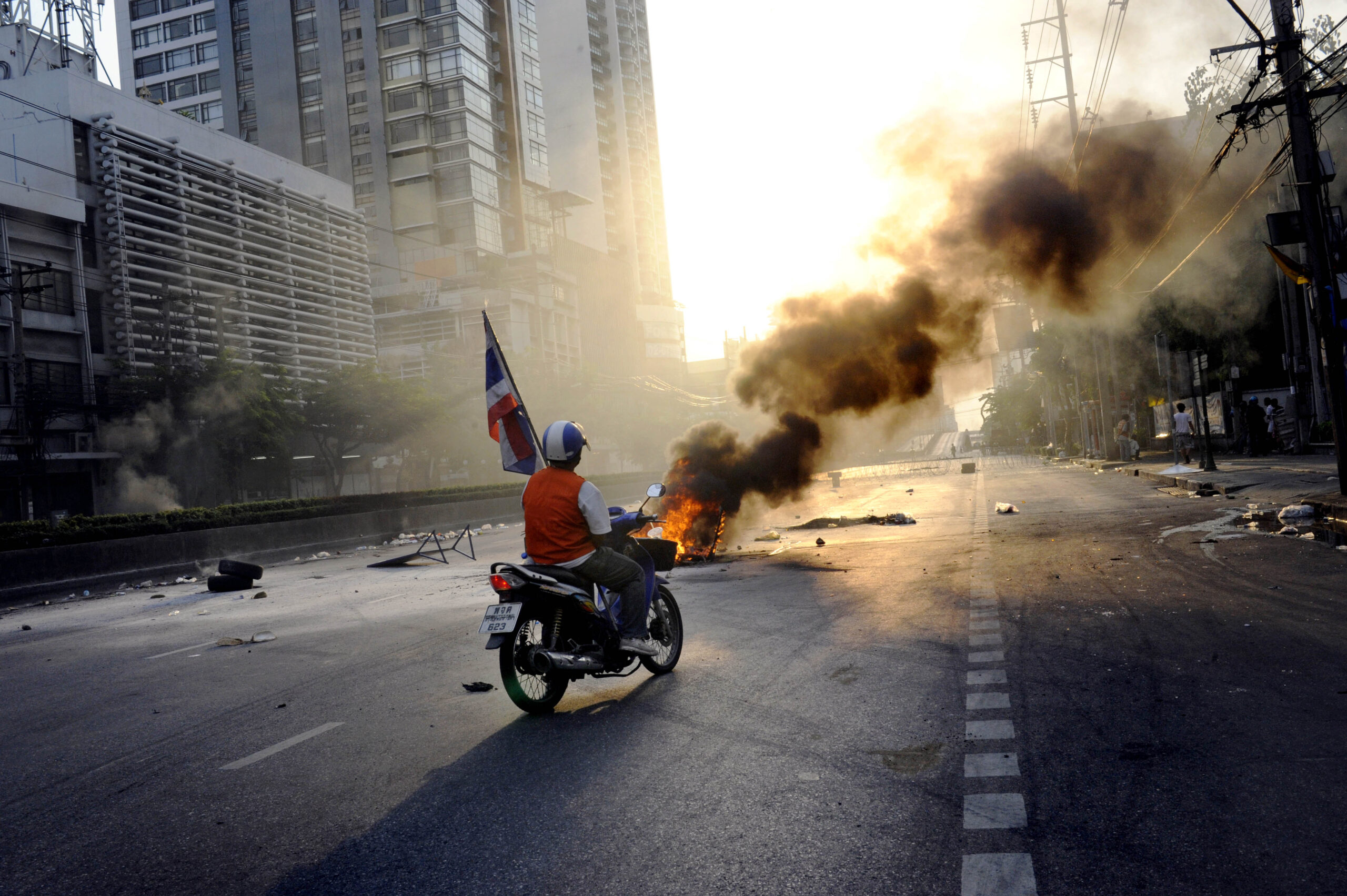 Claudio Sopranzetti: Owners of The Map: Motorcycle Taxi Drivers, Mobility, and Politics in Bangkok